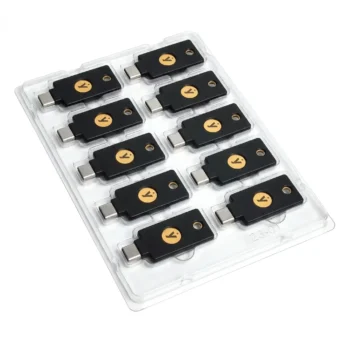 Pack de 10 YubiKey 5C NFC USB-C rangées dans leur plateau de conditionnement